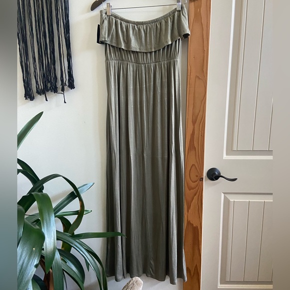 🔸 Ardene 🔸 strapless maxi dress - Picture 2 of 8